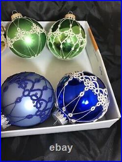 8 CHRISTMAS TREE ORNAMENT HOLIDAY DECOR glass TATTED LACE BALL VINTAGE 3