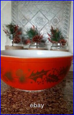 Vintage Pyrex Red Christmas Gold Leaf Holly Berry Large Bowl
